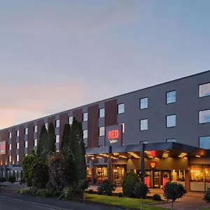 4* Hotel Radisson Red London Gatwick Airport